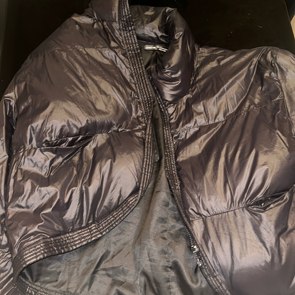black cropped puffer jacket lightweight